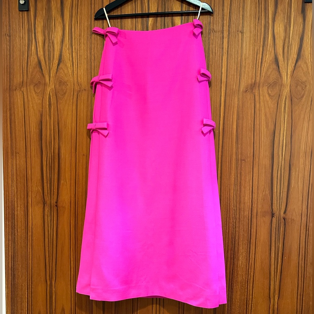 Valentino Bow-Embellished Virgine Wool-Blend Midi Skirt - Picture 4 of 6